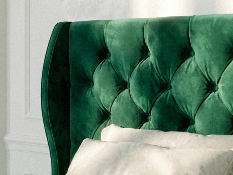 Charlotte Wingback Ottoman Divan Bed | Swaye