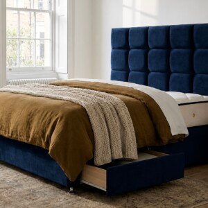 Berkley Cubed Divan Bed | Swaye