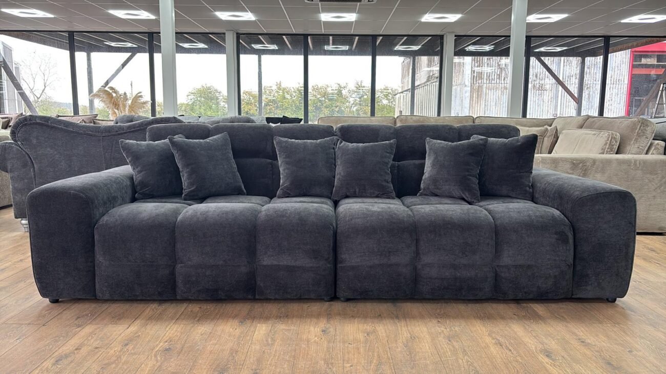 Jacob Sofa – 4 Seater | Swaye