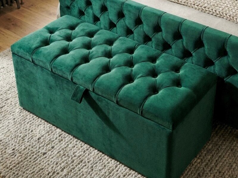 Roman Chesterfield Ottoman Storage Box | Swaye